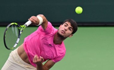 Alcaraz bën historinë në Wimbledon, Djokovic “bie” përballë 20-vjeçarit