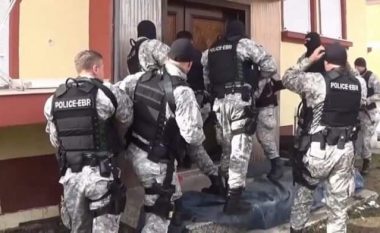 Bastisje në Shkup, arrestohen zyrtarë të BDI-së, inspektorë dhe biznesmenë