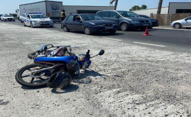 Aksident në rrugën Shkodër-Malësi e Madhe, drejtuesi i motorit në gjendje të rënduar