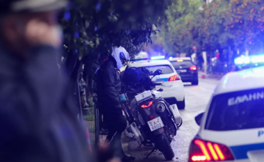 88-vjeçari ekzekuton gruan me armë gjahu në Greqi: E vrava sepse nuk kaloja mirë më të