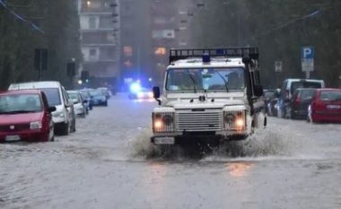 E zuri poshtë pema teksa po shkonte në punë, vdes 58-vjeçarja në Itali