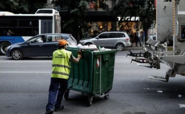 E pazakontë në Selanik, qytetari hedh qesen me flori së bashku me atë të mbeturinave
