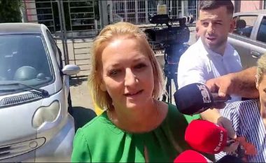 Prokurorët e SPAK “djersijnë” Denajn 2 orë brenda, ish-ministrja flet pas marrjes në pyetje