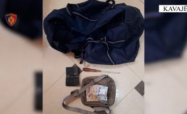 Tentoi të grabiste një banesë, në pranga 40-vjeçari në Golem, u kap “mat” nga policia