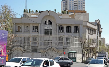 Rihapet ambasada saudite në Iran pas shtatë vjetësh