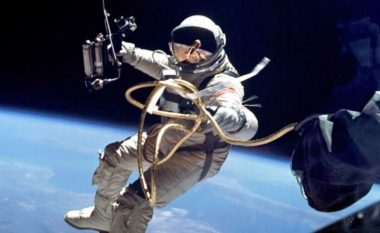 A ju ka shkuar ndërmend çfarë ndodh nëse një astronaut vdes në hapësirë?