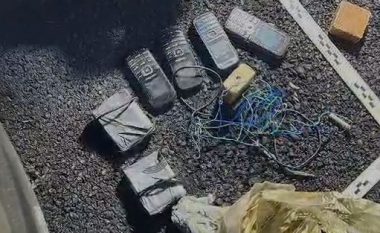 Sekuestrohen 4 mina me telekomandë në Vlorë