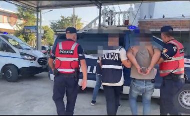 Kanabis dhe armë zjarri, tre të arrestuar në Elbasan