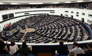 PE shpreh keqardhje për situatën në Malin e ZI: Kriza politike rrezikon integrimin europian