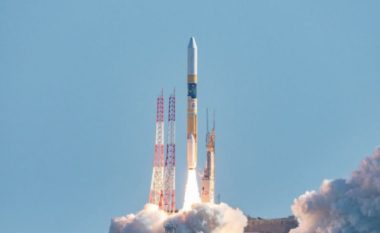 Japonia lëshon raketën HII-A që do të eksplorojë origjinën e universit