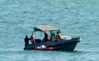 Helikopteri u rrëzua në det në Greqi, gjendet trupi i pajetë i pilotit