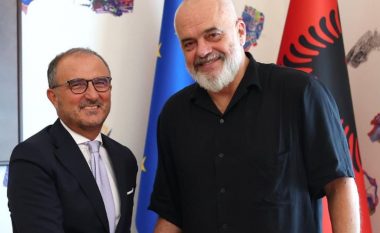 Procesi Samitit të Berlinit në Tiranë, Soreca rikthehet në Shqipëri, takohet me kryeministrin Rama