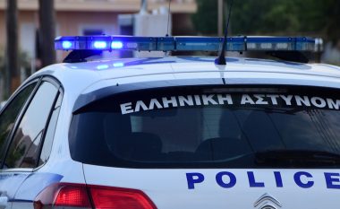 Tronditet Greqia, vriten me armë zjarri 6 persona