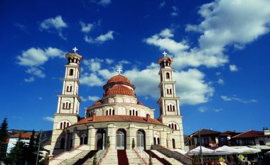 As institucionet fetare nuk shpëtojnë, 48-vjeçari vjedh paratë në një Kishë në Korçë