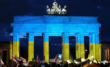 Berlini binjakëzohet me Kievin në shenjë solidariteti