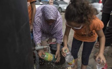 Drama në Gaza, fëmijët pinë ujë të kripur, OKB bën thirrje për ndihma