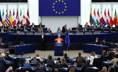 Projekt-Rezoluta e Parlamentit Evropian, kërkohen sanksione për Serbinë