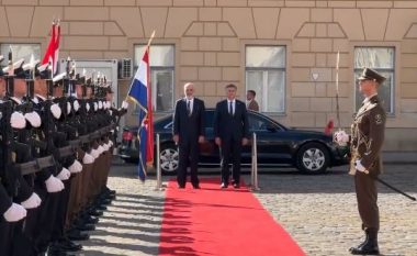 VIDEO/ Rama vizitë zyrtare në Kroaci, pritet me ceremoni nga homologu Plenkoviç