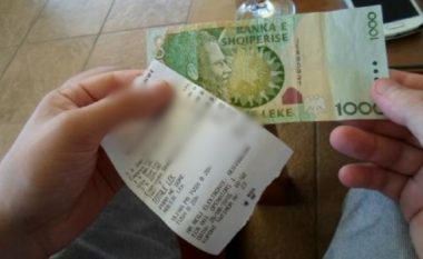 Kryefamiljarët shqiptarë me arsim të lartë në vështirësi, si i ulën shpenzimet vitin e fundit
