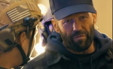 Jason Statham për pak vdiq gjatë xhirimeve të “The Mercenary 3”, çfarë e shpëtoi