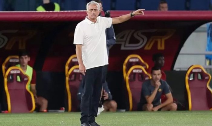 Shuma e majme, sa do t’i paguajë Roma Mourinhos në rast se e shkarkon para mbarimit të kontratës