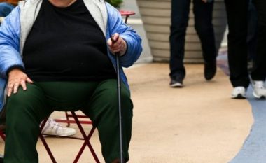 VOA: 22 shtete në SHBA kanë popullsi mbi peshë