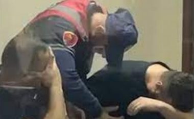 “E zhveshëm dhe nisi s*ksi oral, i doli gjak…”, zbardhen dëshmitë tronditëse të përdh*nuesve të 26-vjeçares në Vlorë