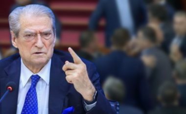 Grushta mes deputetëve në Kuvend, Berisha: Na provokuan (VIDEO)