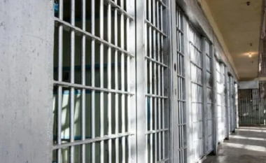 Gjendet i vdekur 42-vjeçari shqiptar në burgun grek, dyshimet e para