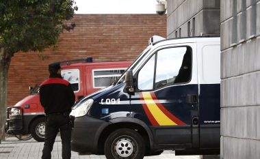 U qëllua në kokë dhe këmbë, atentat me armë zjarri shqiptarit në Spanjë