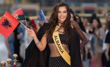 E veshur kuq e zi, kush është 21-vjeçarja shqiptare që mahniti publikun në Miss Grand International