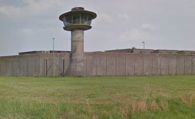 Skandal seksual në burgun e Belgjikës, orgjitë e stafit dhe festat në xhakuzi, cili ishte roli i “P”