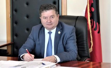 EMRI/ Pezullohet nga detyra Kryetari i Urdhrit të Stomatologut