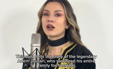 VIDEO/ “Ç’ka ndodhi në Kosovë uroj të mos ndodhë askund në botë”, këngëtarja rumune këndon me shpirt “himnin” e Kombëtares kuqezi