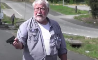 PAMJE TË RËNDA/ I moshuari vret dy protestues pse i kishin zënë rrugën (VIDEO)