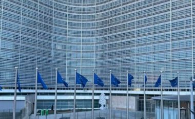 Abuzimi me fondet e BE, Zëri i Amerikës: BE ka pezulluar IPARD III