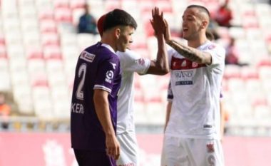 “Çmendet” Rey Manaj, shënon 3 gola për 36 minuta në Turqi (VIDEO)