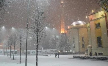 Kur do të bjerë borë në Tiranë? Çfarë thotë meteorologia