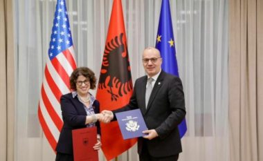 LAJMI I MIRË/ Krijohen lehtësira për shqiptarët që duan të udhëtojnë drejt SHBA-ve dhe anasjelltas