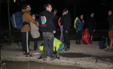 Mbetën të bllokuar kanionin e Langaricës në Përmet, zjarrfikësit shpëtojnë 23 turistët e huaj