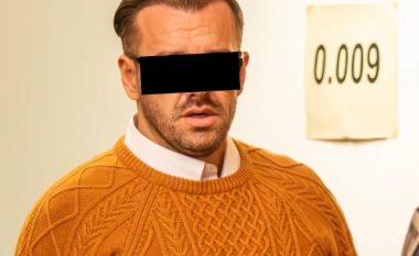 Qëlloi me thikë për vdekje gruan e tij, më pas e filmoi, dënohet me burgim të përjetshëm shqiptari në Gjermani
