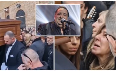 VIDEO/ “Çohu dhe këndo për ne”, mijëra qytetarë i japin lamtumirën Vassilis Karras, gruaja dhe vajza shpërthejnë në lot