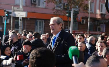 Berisha thirrje qytetarëve: Shqiptarë zgjohuni