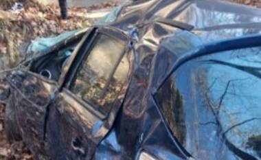 PAMJET/ Aksident tragjik në Greqi, makina bie nga humnera, i përfshirë dhe një shqiptar