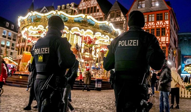 Gjermania rrit masat e sigurisë në tregjet e Krishtlindjeve