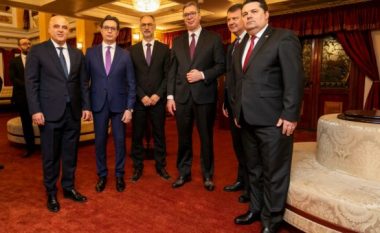 Vuçiq në Shkup një ditë para votimit të kryeministrit shqiptar – flet kundër Kosovës dhe PE-së
