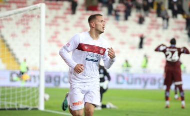 VIDEO / Manaj vazhdon shkëlqimin në Turqi, shënon dy gola për fitoren e Sivasporit