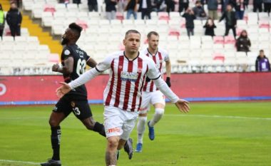 VIDEO / Nuk ka të ndalur Rey Manaj, shënon gol edhe ndaj Besiktasit të Rashicës