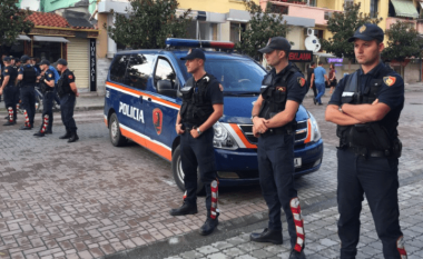 Operacioni “Tempulli 2” në Elbasan, mes 20 të arrestuarve edhe një anëtar i Këshillit Bashkiak