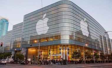 Apple vendos të paguajë 500 milionë dollarë klientet që ankohen për pajisjet e tyre